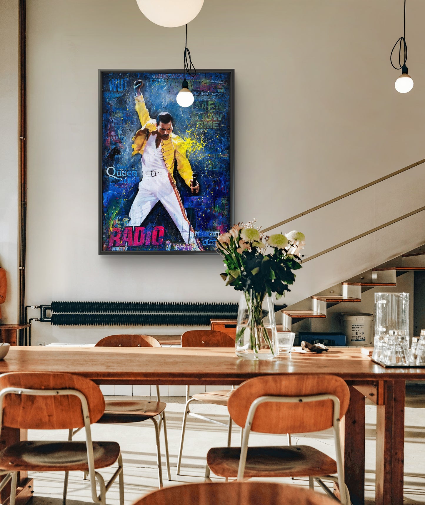 Hva med å henge "Queen" på veggen i restauranten din? Galleri2b har et stort utvalg av popart av Fru Bugge. Vårt galleri er eksperter innenfor popart og streetart