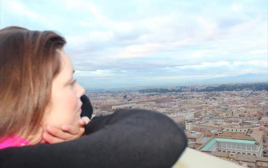 Bianca Marie Nilsen ser utover Roma
