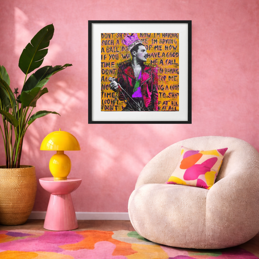 Bilde av Fru Bugge "DON´T STOP ME NOW 3" laget av Fru Bugge, popart kunst fra Galleri2b